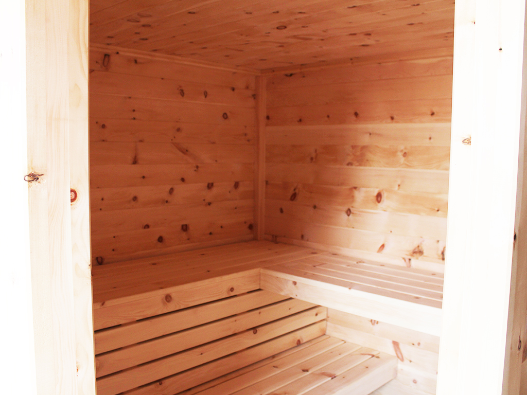 Sauna aus Zirbenholz von innen